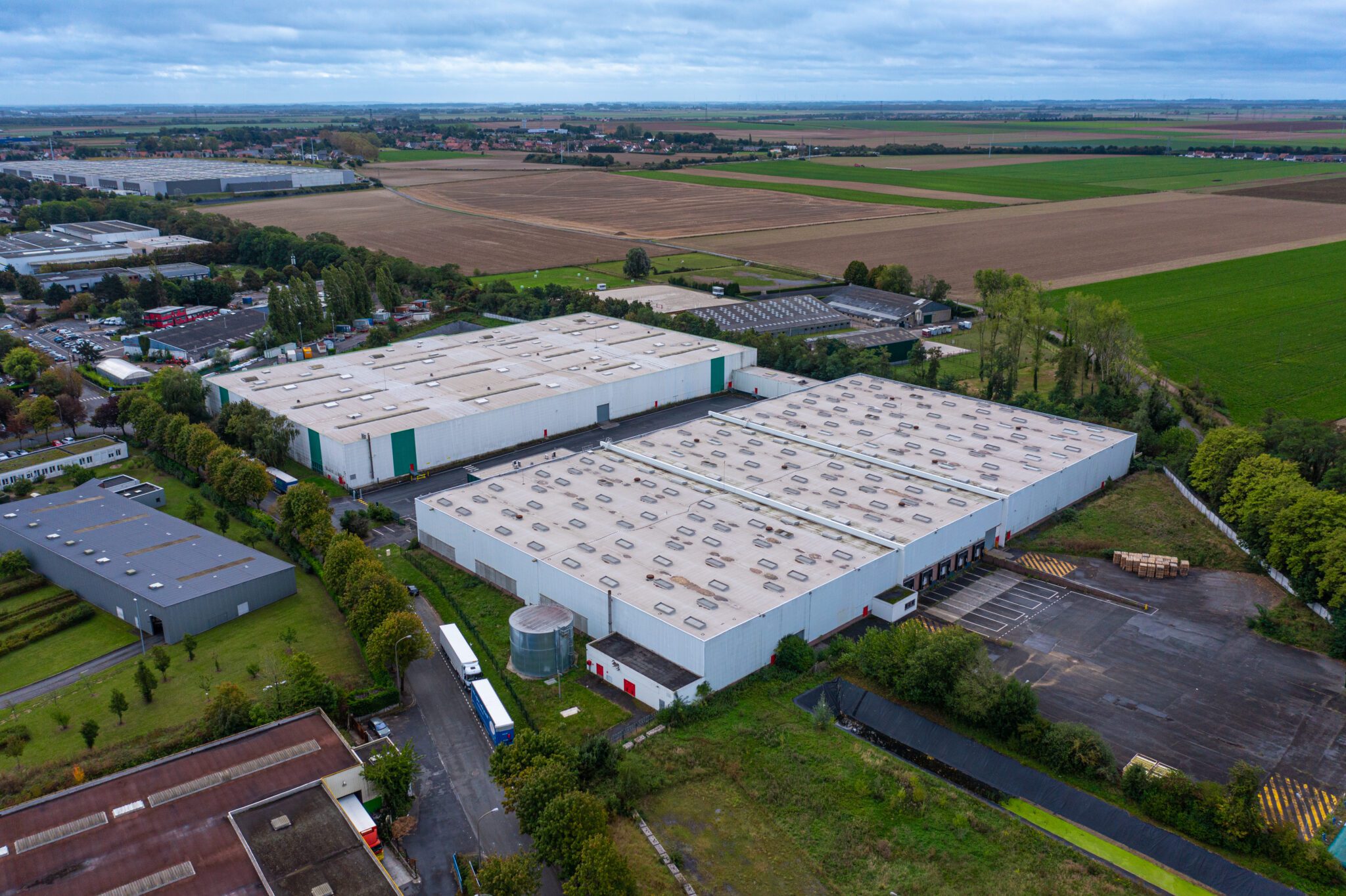 Aerial shot of warehouses in GLP Park Henin Beaumont 1 and 2.