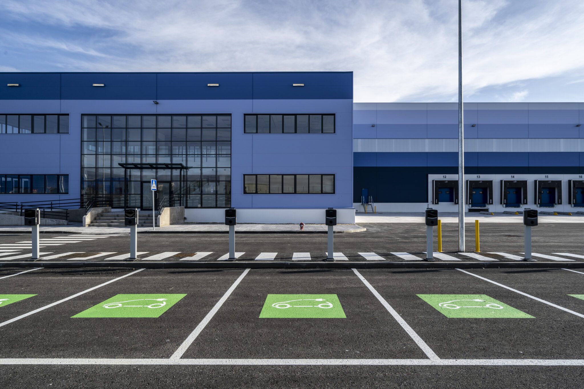 Image of G-Park Pinto's EV Parking Spaces